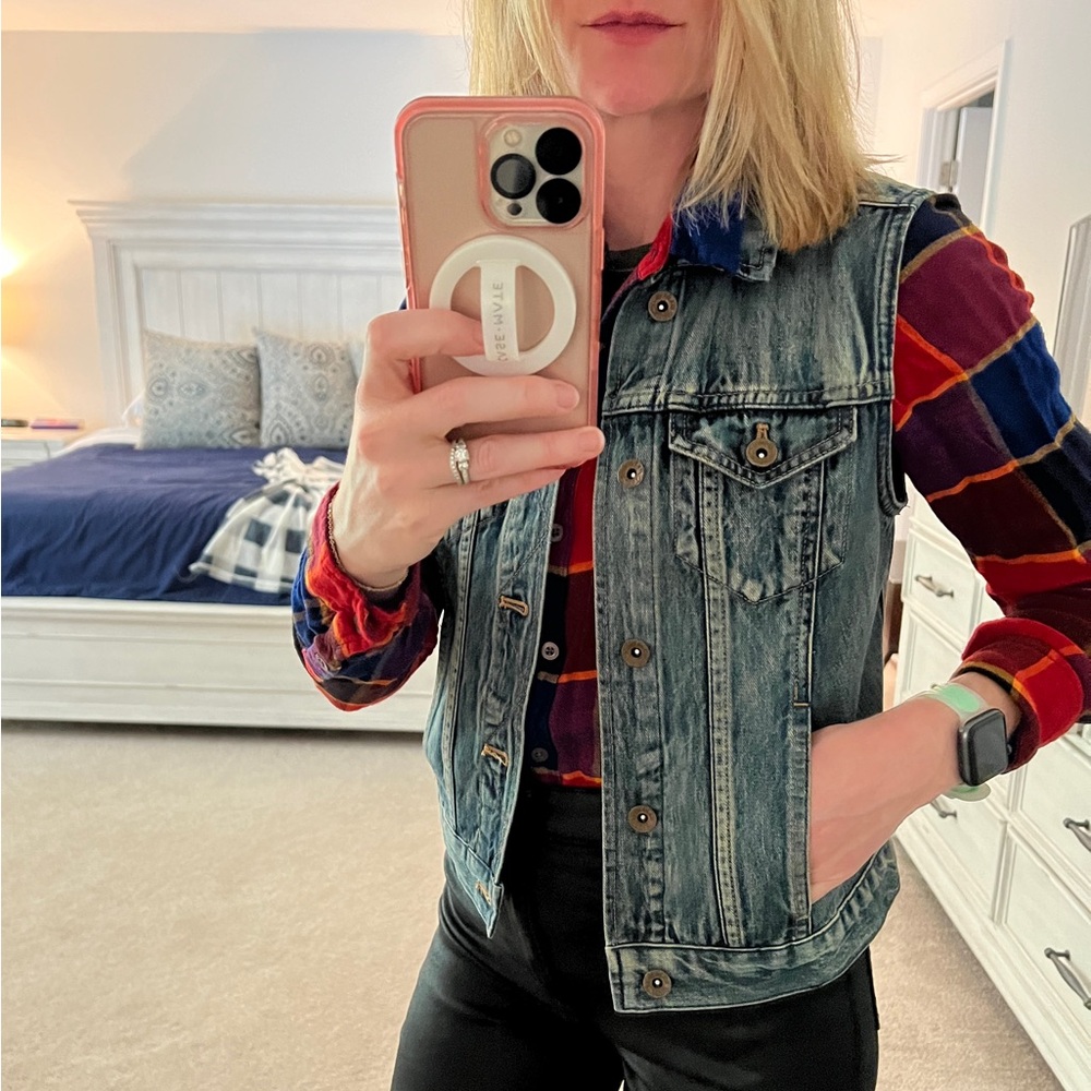 Madewell Medium Wash 100% Cotton Jean Vest Size XSmall - Picture 8 of 9